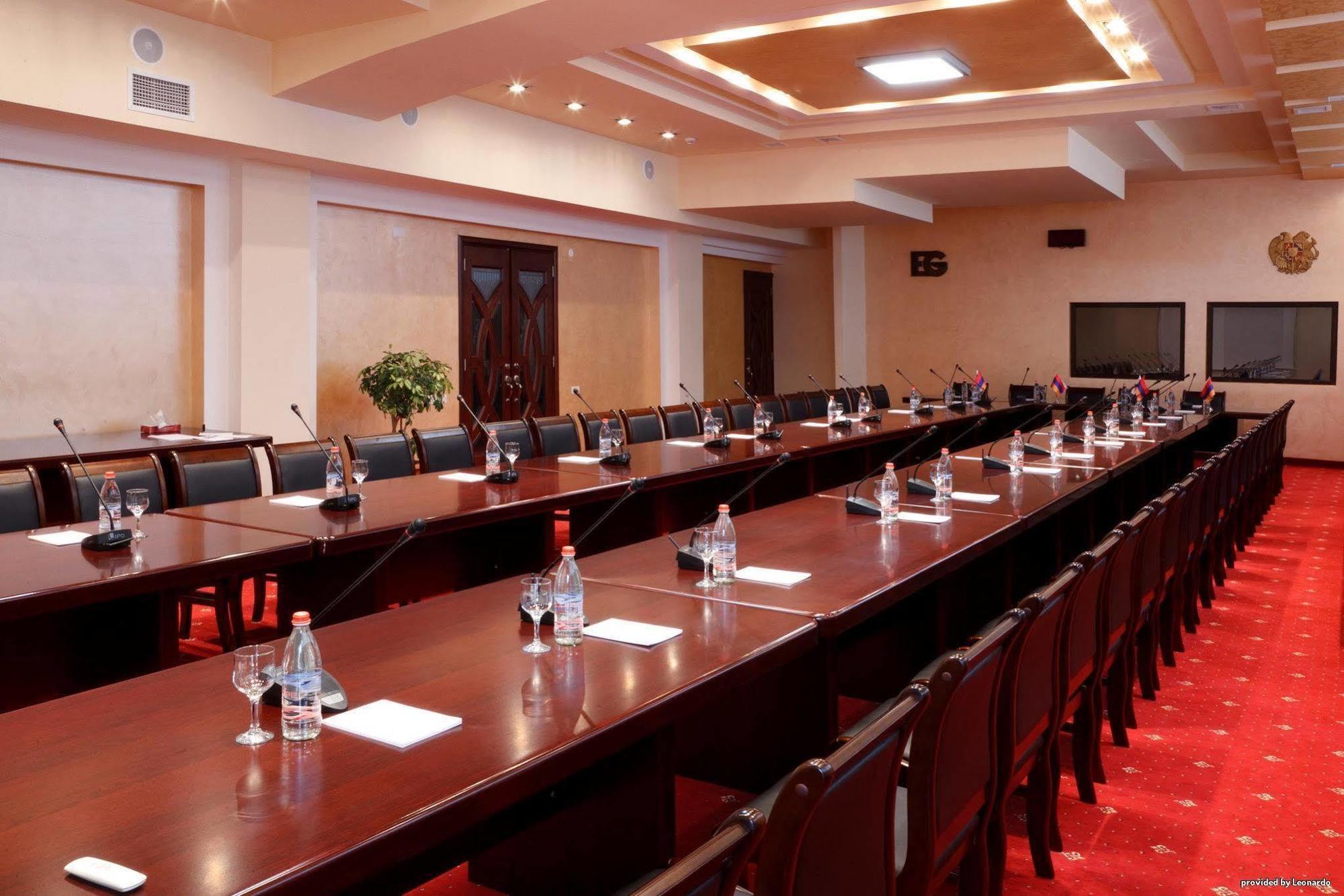 Best Resort Aghveran Arzakan Perniagaan gambar